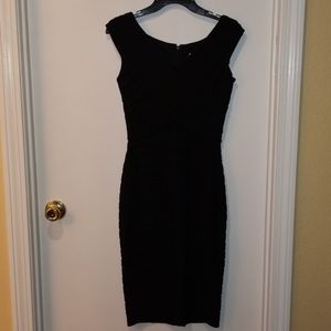 Black dress. Cache. 2
